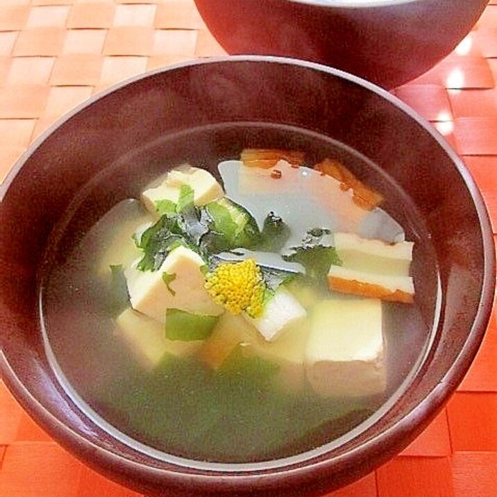 白だしで簡単♪豆腐とちくわのお吸い物